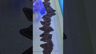 50.000 stuks/dag! Schoenmarkeermachine die 6 werknemers vervangt