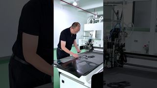 Automatische rubbersnijmachine | Hoge precisie CNC-rubbersnijden