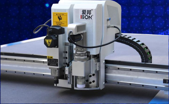 Goede prijs 200mm/S - 2600mm/S CNC-stofsnijmachine Automatische textiel snijmachine op maat online